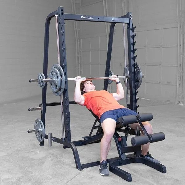 Body-Solid Series 7 Smith-maskine med horn og sikkerhedsanordninger - GS348Q