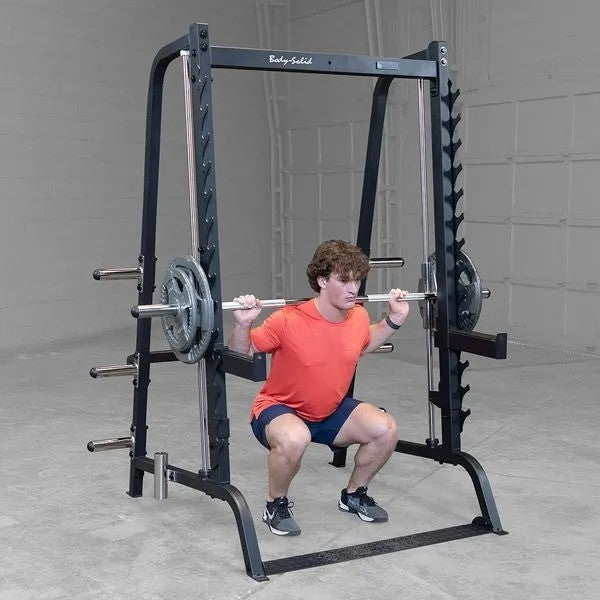 Body-Solid Series 7 Smith-maskine med horn og sikkerhedsanordninger - GS348Q